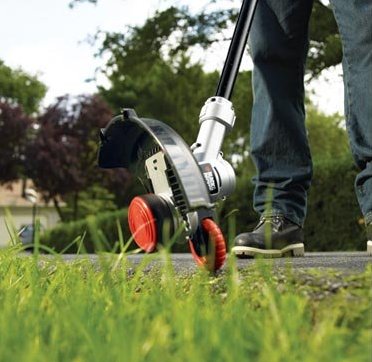 black-and-decker-lst400-electric-string-trimmer-sale-01
