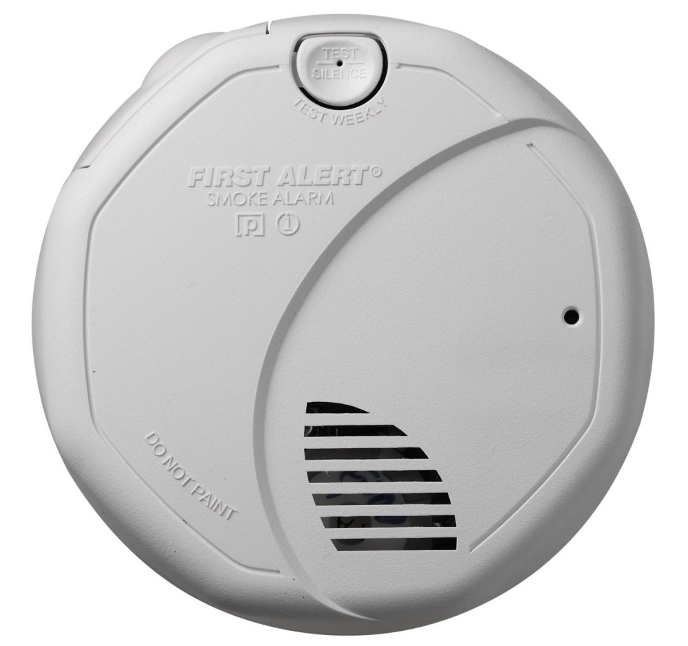 First Alert Dual Sensor Battery-Powered Smoke and Fire Alarm (SA320CN)