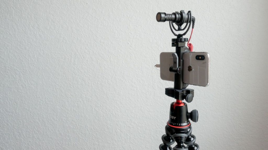 iPhone X with Rode VideoMicro and Gorillapod