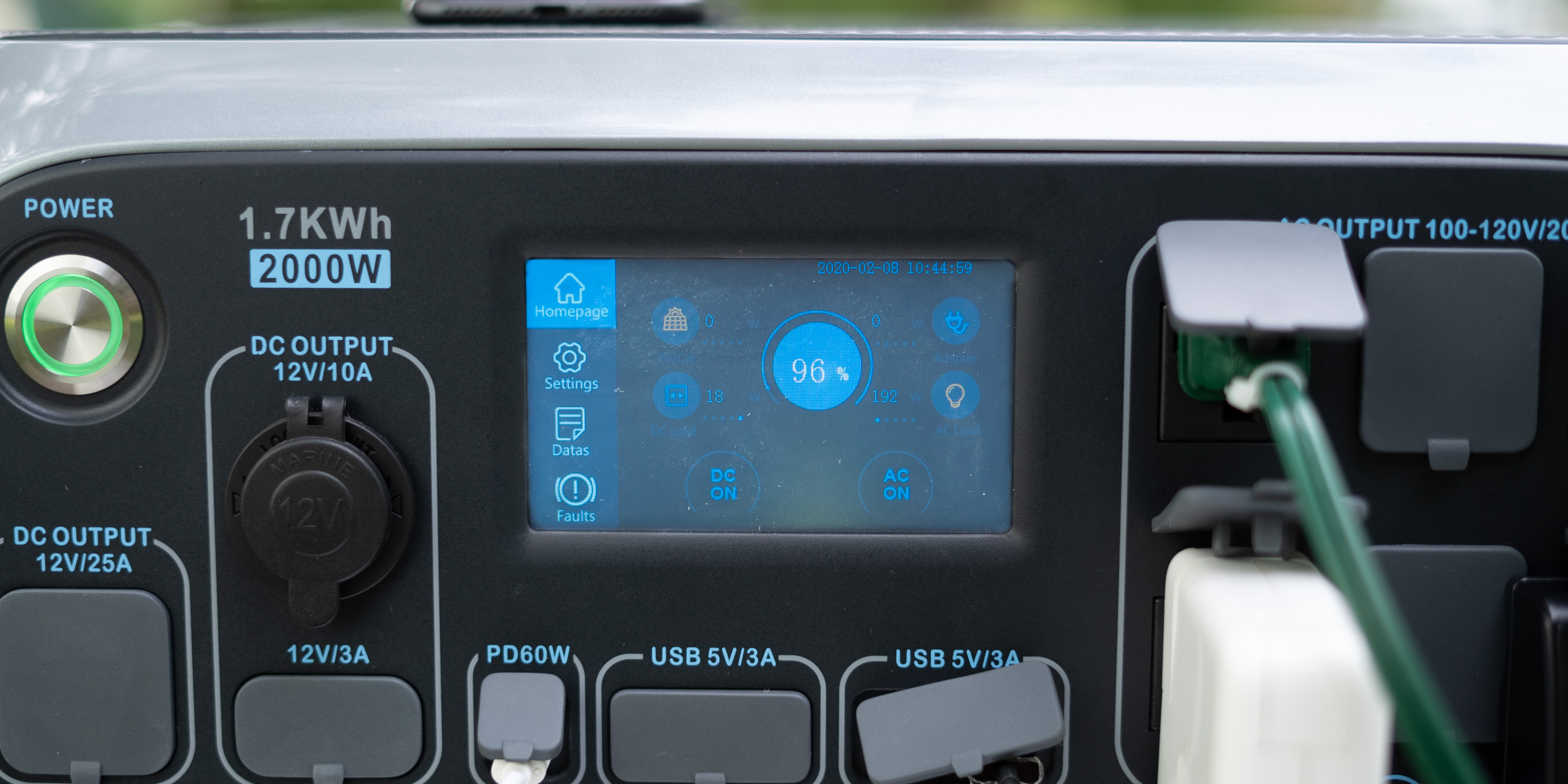 The touchscreen on the Bluetti AC200 power station 