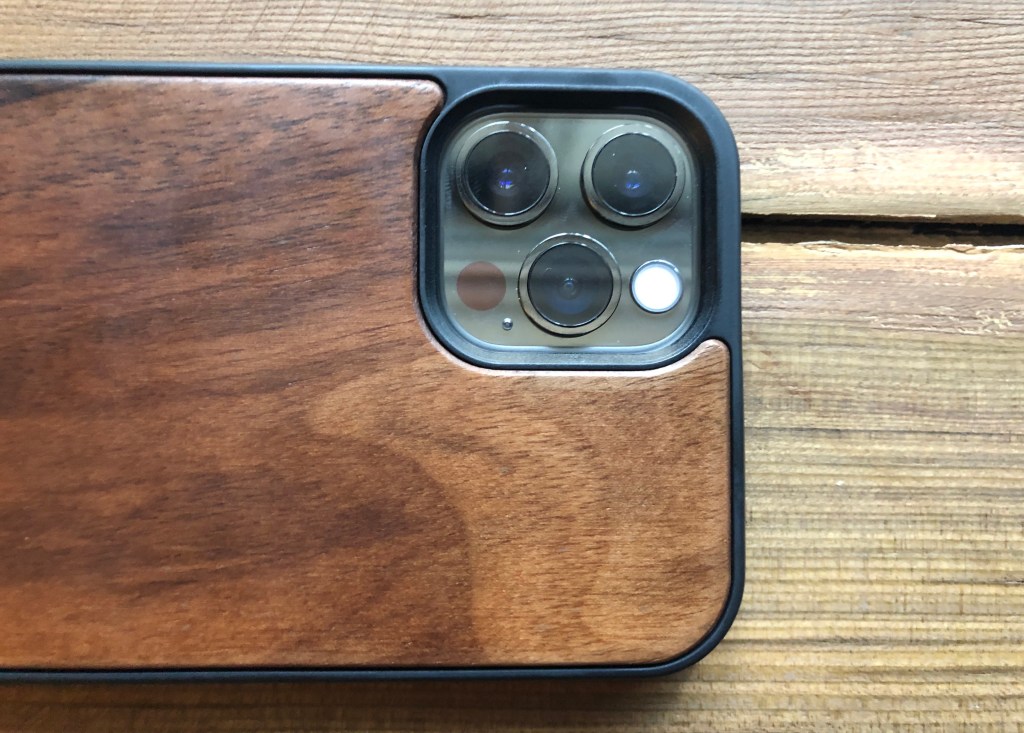 wood iPhone 12 case