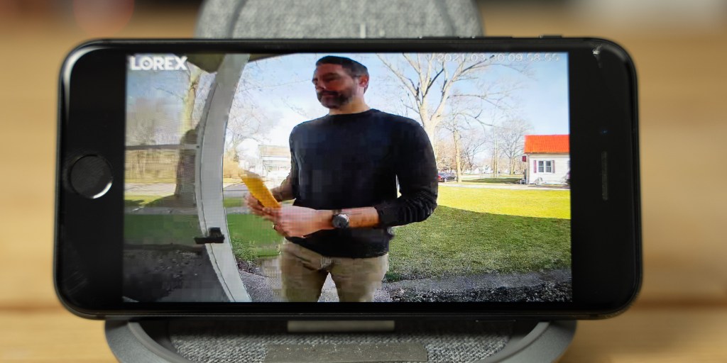 image out of the Lorex 2K Video Doorbell