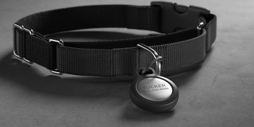 Nomad AirTags Rugged Keychain