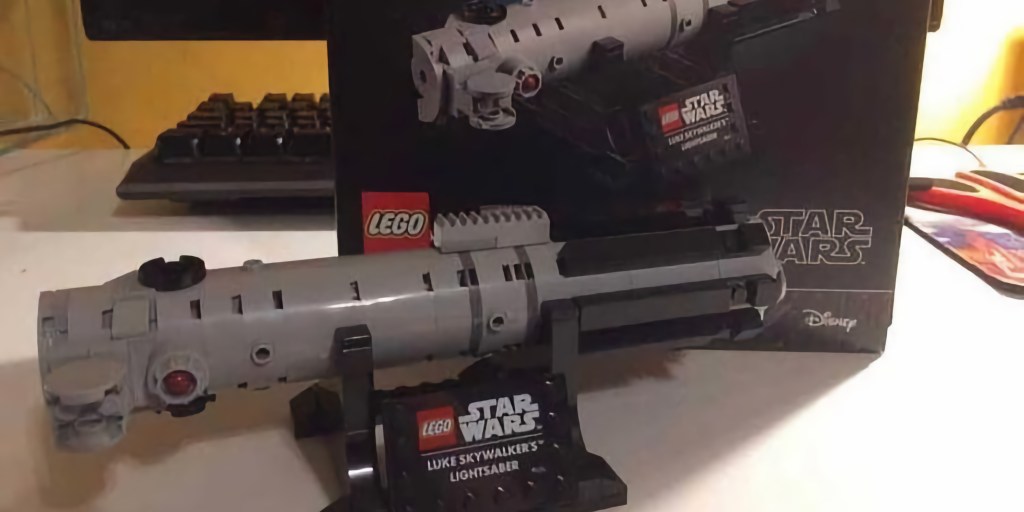 LEGO Luke Lightsaber 