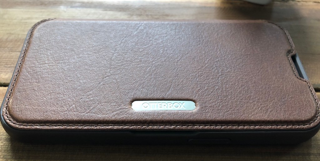 Strada OtterBox iPhone 13 wallet case