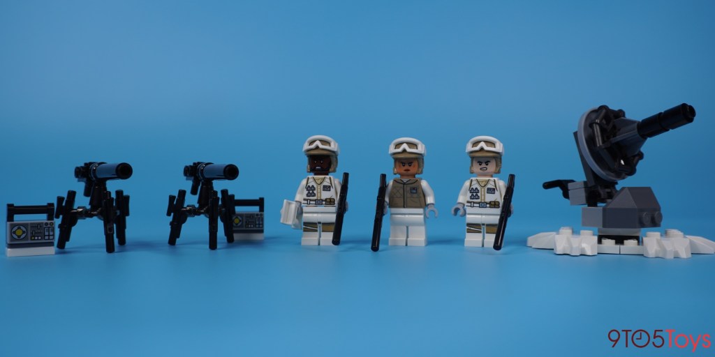 LEGO Defense of Hoth Star Wars 2022